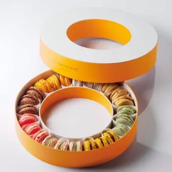 Pierre Hermé macaron 20c