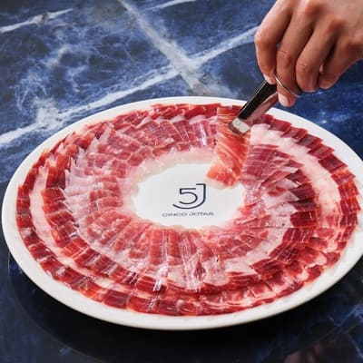 Đùi heo muối iberico 5J