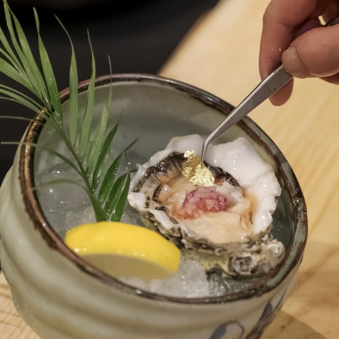 Hàu Gillardeau bàn tiệc fine dining cao cấp