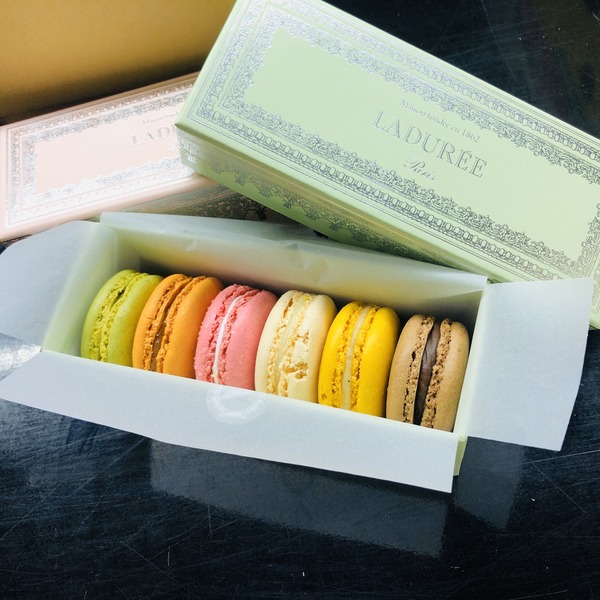 macaron laduree hương vị truyền thống Paris