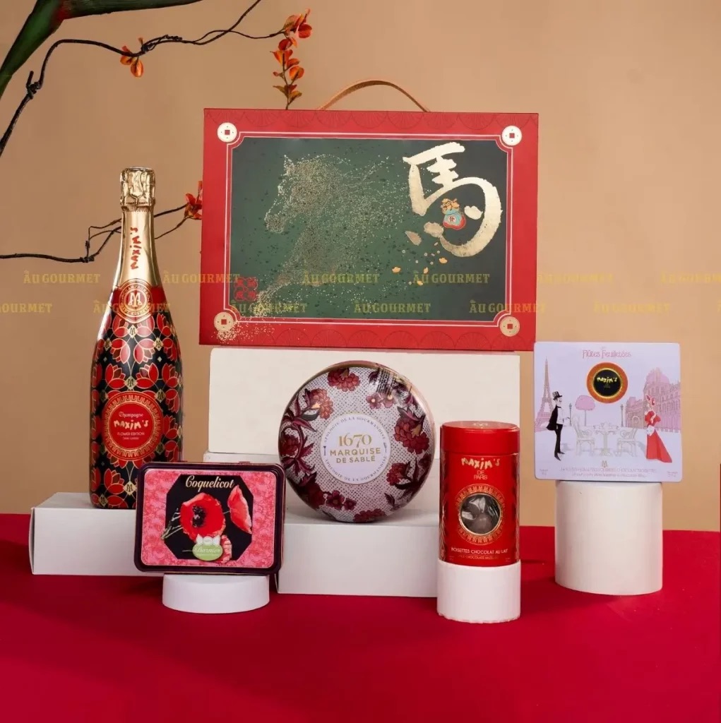 Thiết kế hộp quà Tết sang trọng tối giản