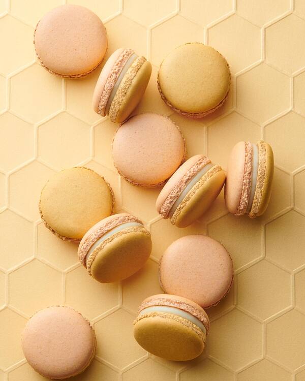 Thưởng thức bánh macaron Pháp chuẩn vị Paris