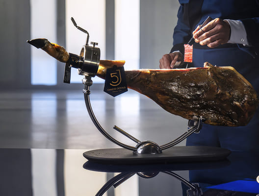 Tinh thể tyrosine đánh dấu đùi heo muối thượng hạng