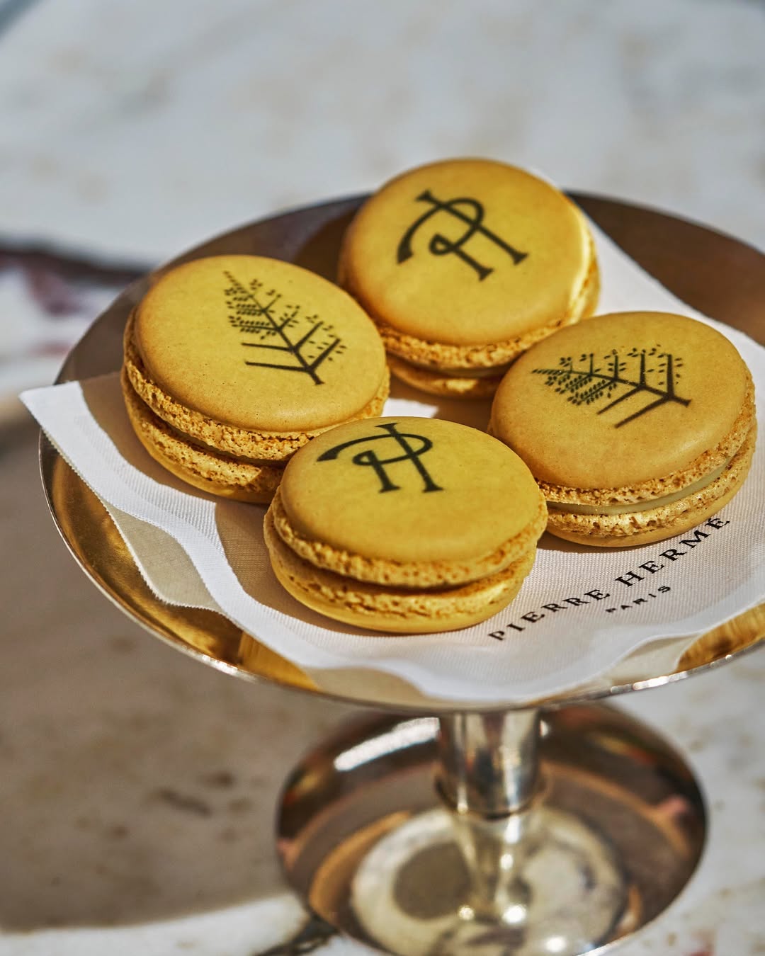 Macaron Pierre Herme – Tuyệt tác bánh macaron sáng tạo đẳng cấp