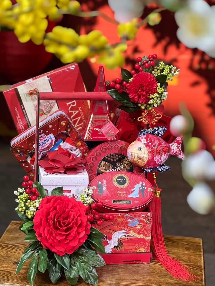 Nên chọn set quà tết truyền thống hay set quà tết hàng hiệu để tặng ?