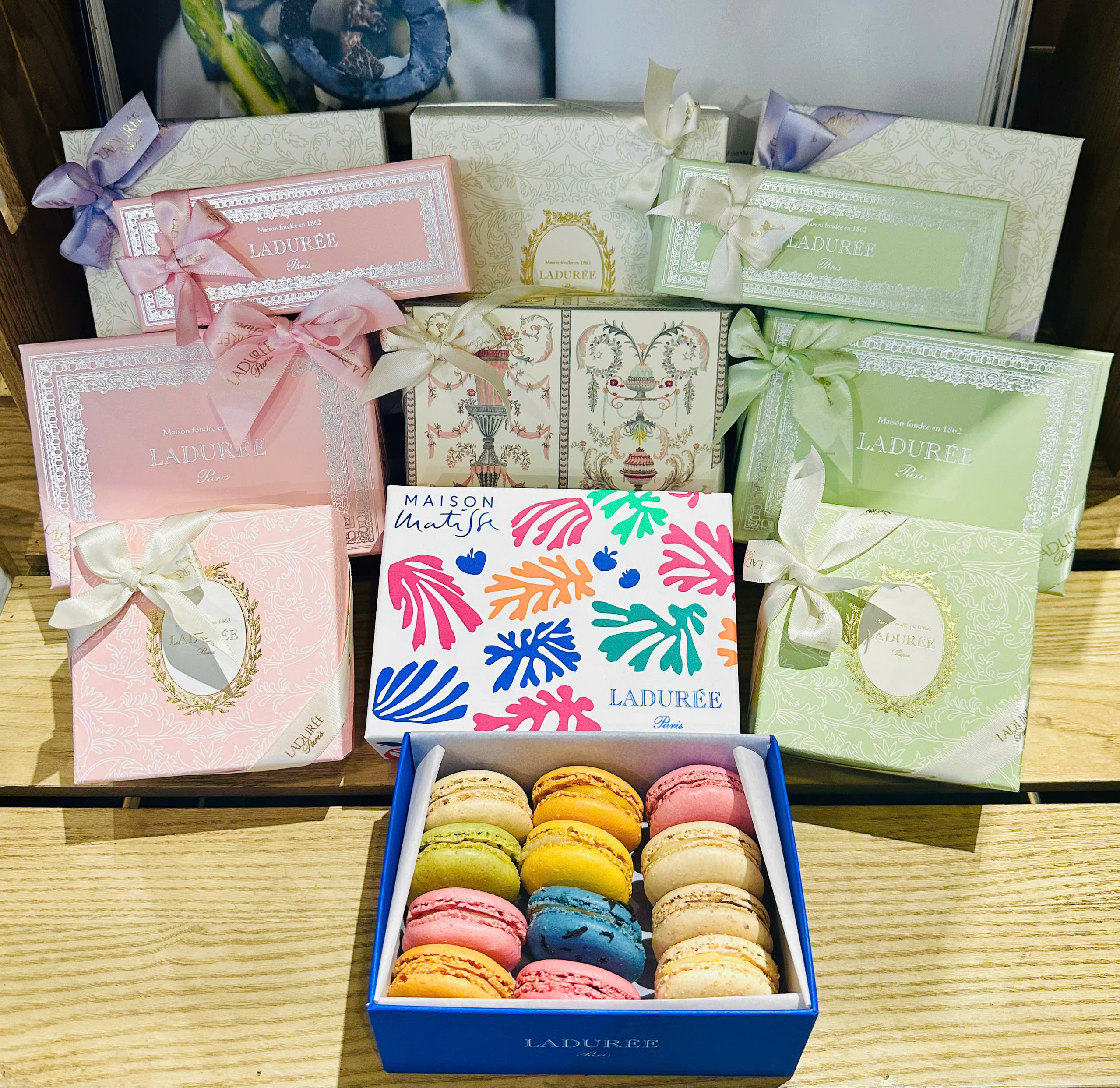 Mua bánh macaron chính hãng ở đâu? Giới thiệu địa chỉ uy tín tại Hà Nội
