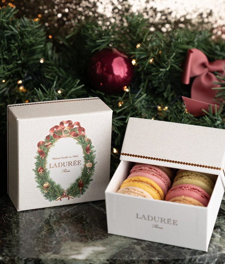 Laduree Macaron phiên bản Christmas hot nhất năm nay